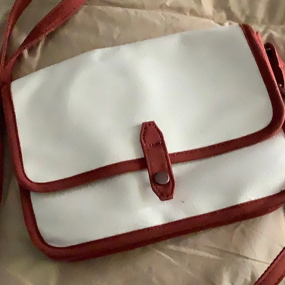 Canvas cross body bag - Picture 1 of 7